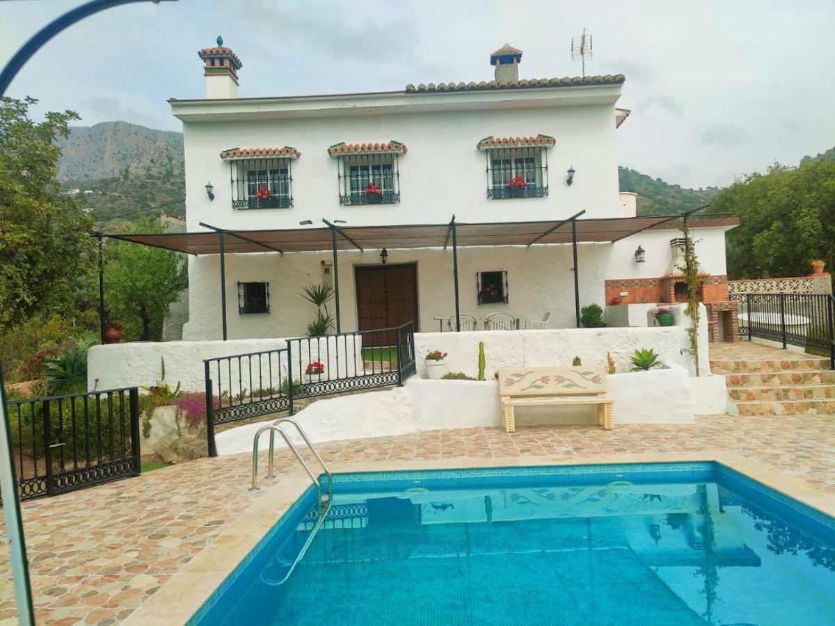 Alojamiento Rural El Paraiso Del Chorro Esterno foto