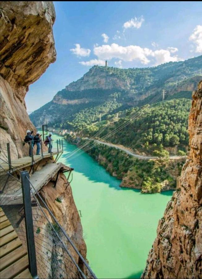 Alojamiento Rural El Paraiso Del Chorro Esterno foto